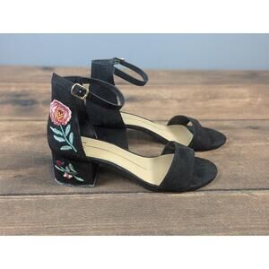 XOXO WOMEN'S EMBROIDED FLOWERS SUEDE STRAP SANDELS- BLOCK HEEL‎ BLACK -SIZE 8.5